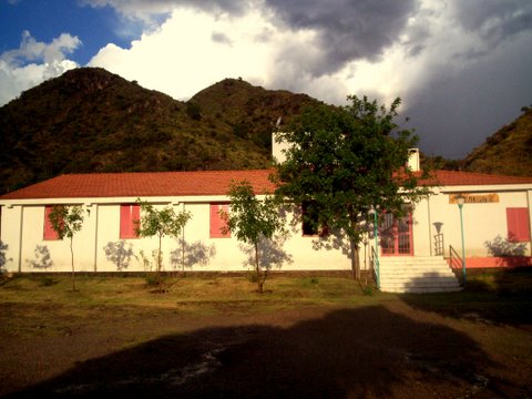 Villa de la Quebrada: Rosa Calderón destacó la importancia de la puesta en valor de la Hostería Provincial