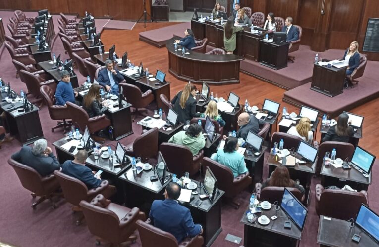 No hubo quorum en Diputados para tratar la modificación de la Ley de Presupuesto que le daría facultades al Ejecutivo a nombrar empleados públicos sin límite