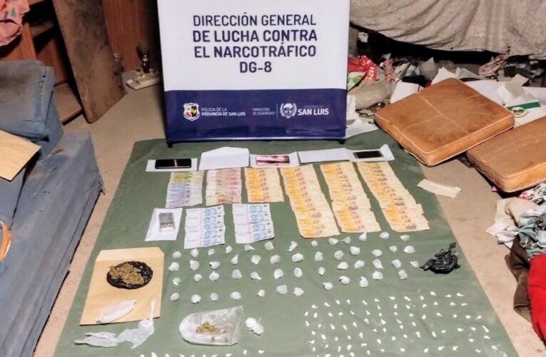 Juana Koslay: la Policía anuló dos kioscos de drogas, incautó sustancias valuadas en más de 3 millones de pesos y detuvo a tres hombres