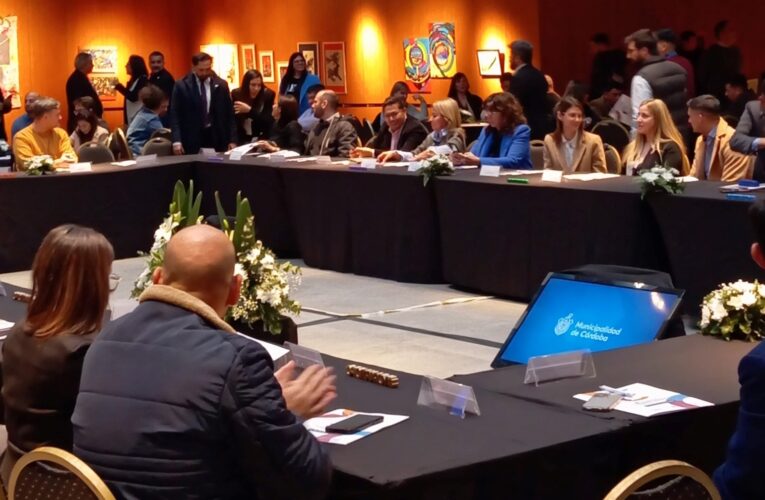El Intendente de San Francisco fue parte de la Cumbre Nacional de Referentes Gubernamentales en Participación Ciudadana y Descentralización