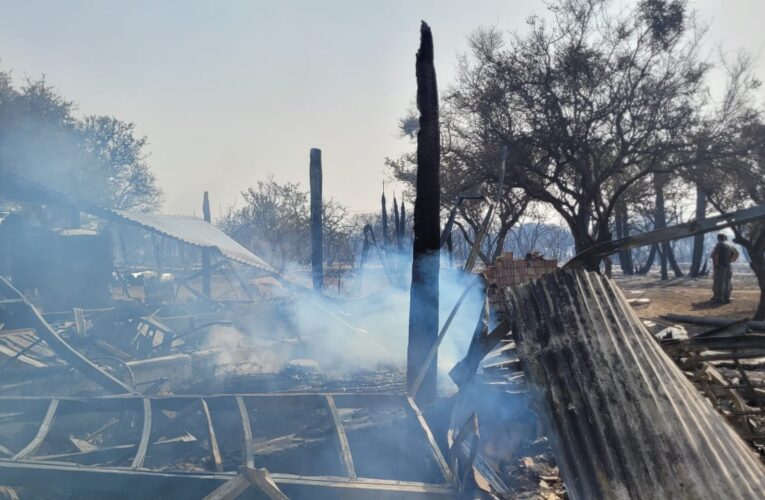 El fuego no da tregua en Balcarce y continúan los trabajos para controlarlo