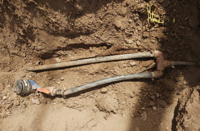 La municipalidad de Juana Koslay intensifica operativos para detectar conexiones clandestinas de agua