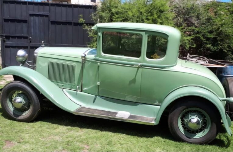 Un paseo a través del tiempo: vuelven los autos clásicos a San Luis