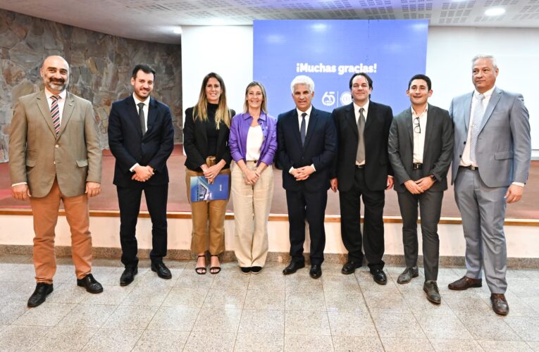 Presentaron el inicio de la formulación de los planes maestros de agua y energía