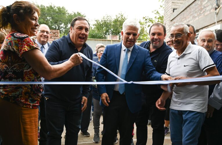 Juana Koslay: Poggi y Videla inauguraron el polideportivo de un centro de jubilados