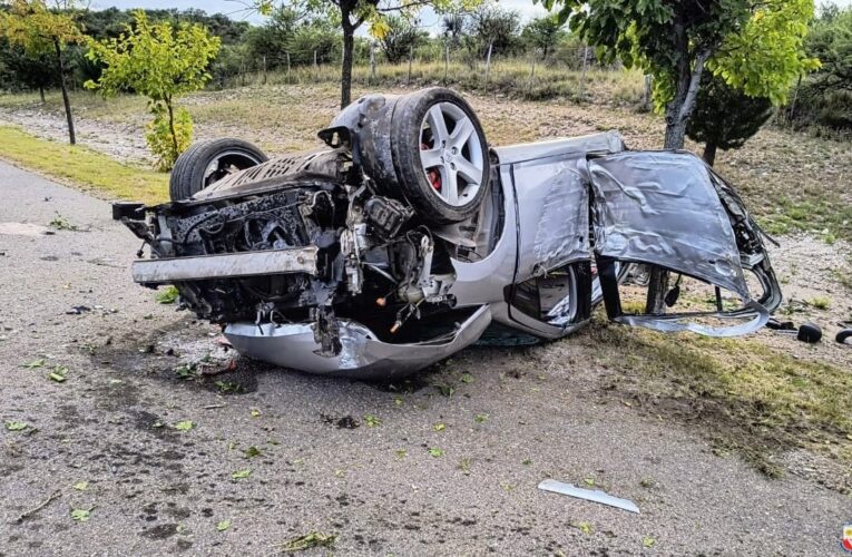 Juana Koslay: dos personas resultaron heridas tras el vuelco de un vehículo en la Autopista Los Puquios