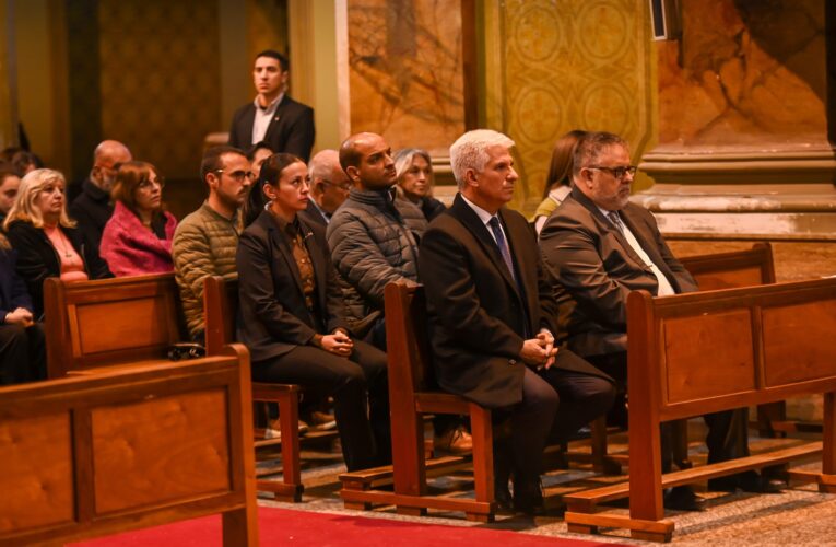 El Gobernador participó de una misa en la Iglesia Catedral