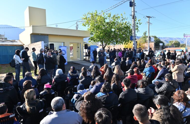 Inauguraron la oficina de turismo de Villa de la Quebrada