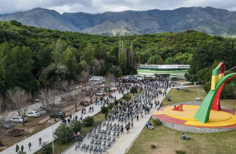 TuBi: 400 estudiantes de Merlo recibieron sus bicicletas