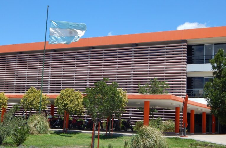 El Gobierno presentó un proyecto de ley para prorrogar la emergencia económica