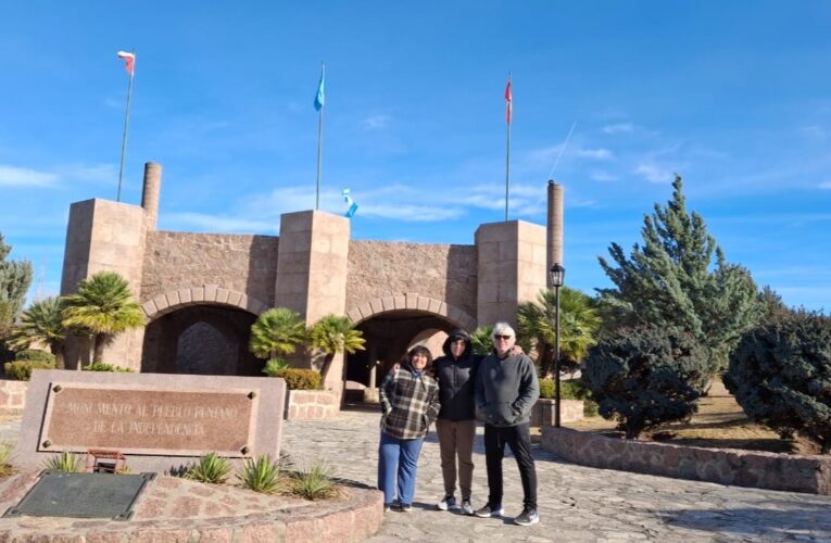 Crecieron las visitas de turistas extranjeros al Monumento al Pueblo Puntano de la Independencia