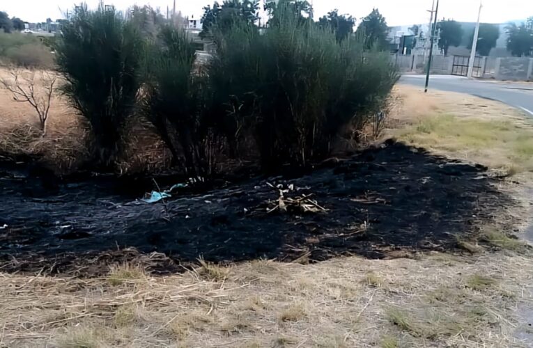 Dos jóvenes fueron detenidos por provocar un incendio en la Autopista de las Serranías Puntanas