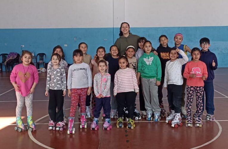 El patín artístico llegó al Club Defensores de Nogolí