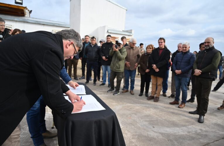 El Gobierno concesionó el Frigorífico de Unión
