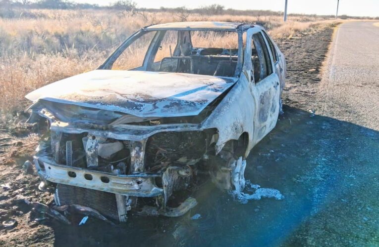 Un automóvil se incendió en la ruta provincial 2 debido a un desperfecto mecánico