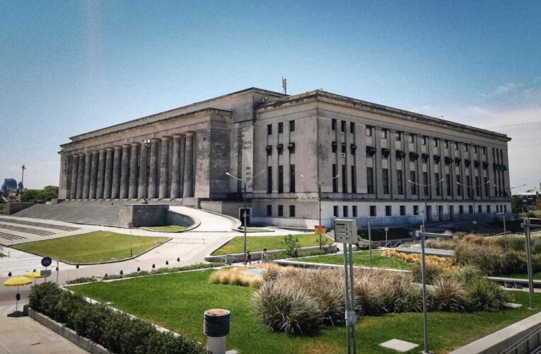 La UBA ratificó que la coparticipación cayó por debajo de los registros históricos de la última década