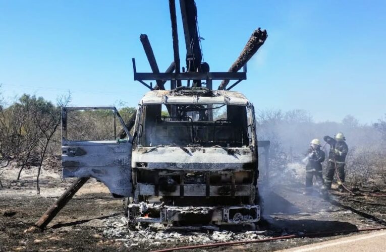 Se incendió un camión en la ruta provincial 3; no hubo personas heridas