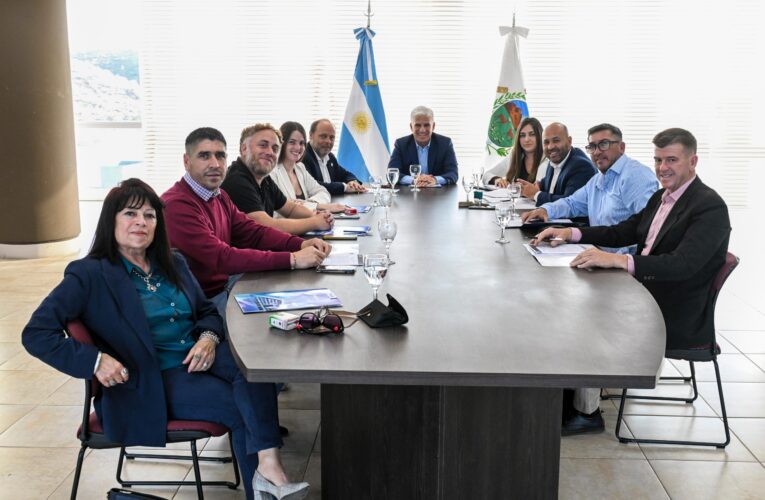 Construyendo con tu Pueblo: Invierten más de $700 millones en obras públicas para siete localidades