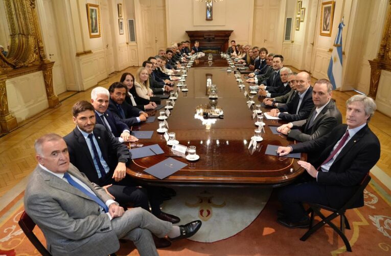 Poggi participó del encuentro de gobernadores que convocó el presidente Milei