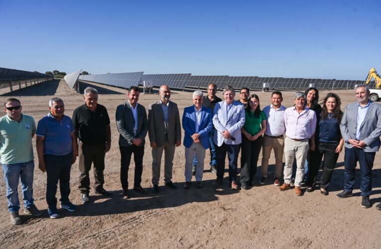 Inauguraron un parque solar fotovoltaico en Quines, fuente de empleo y producción para la provincia