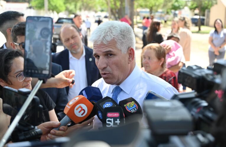“El sector privado es el que tributa y permite que el sector público pueda pagar los sueldos”