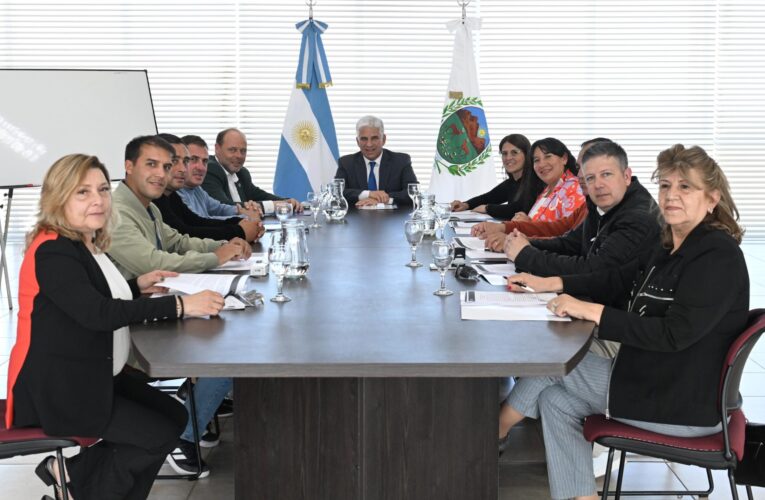 ‘Construyendo con Tu Pueblo’: el Ejecutivo provincial renovó el convenio con nueve municipios