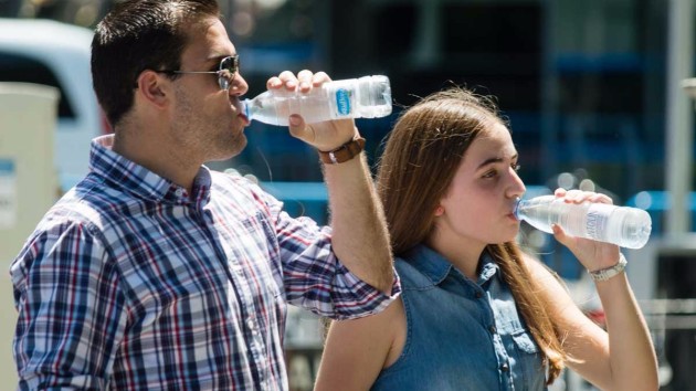 La semana termina con temperaturas de verano y pronóstico de un fin de semana inestable