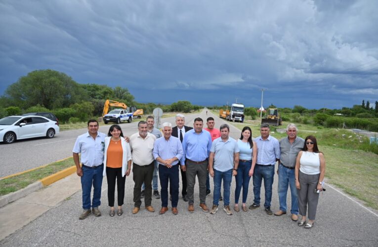 Poggi en Nogolí: Entregó viviendas  e inauguró el mantenimiento de una de las rutas de acceso al pueblo