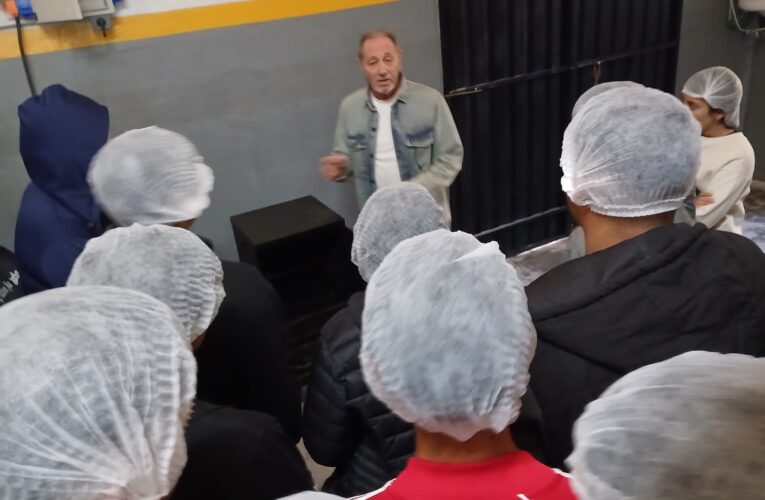 Nogolí: 47 estudiantes vivieron una jornada de aprendizaje productivo e historia local