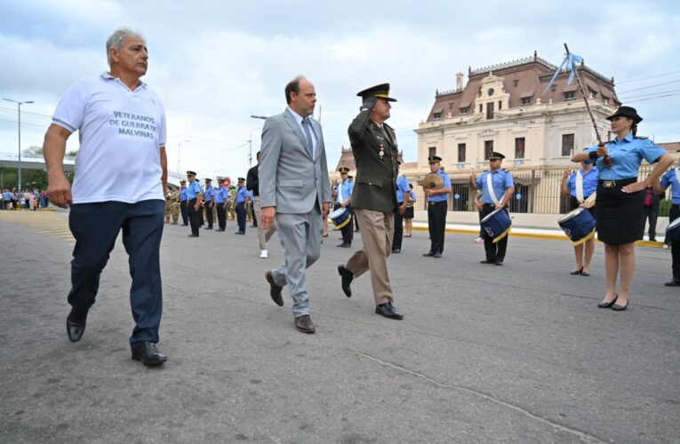 San Luis homenajeó a sus héroes de Malvinas con un desfile