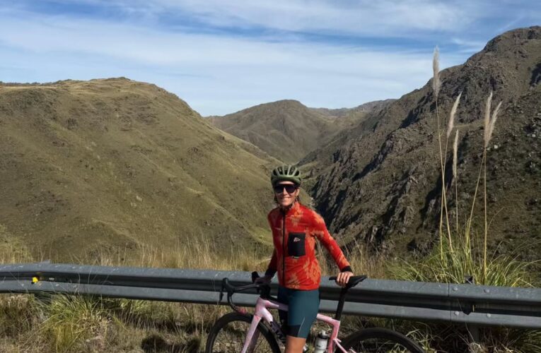 Juana Viale cruzó la ruta Nogolí–Río Grande en bici y puso a San Luis en el mapa del turismo aventura