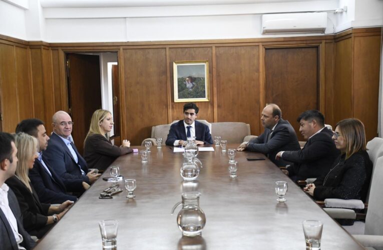 Mendoza, San Juan y San Luis suscribieron un convenio marco de cooperación laboral