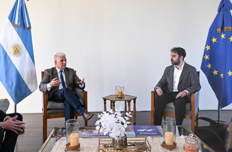 Poggi recibió a autoridades de la secretaría de Innovación, Ciencia y Tecnología de la Nación