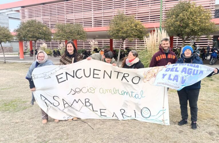 Fuertes críticas de asambleas socioambientales y gremios al modelo económico de Poggi: “Es un régimen de legalización del saqueo y la pobreza”