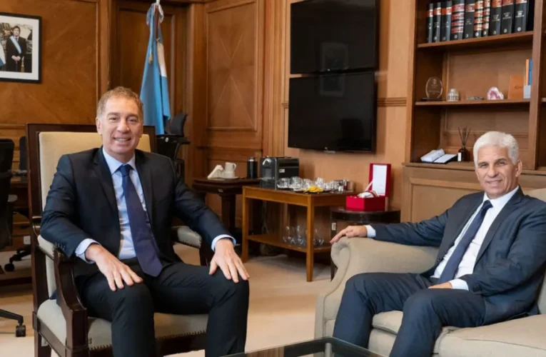 Poggi saludó a Diego Santilli tras su nombramiento como jefe de Gabinete
