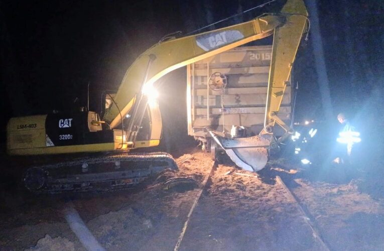 Nueva Escocia: descarrilaron 12 vagones de un tren cargado con carbón; no hubo personas heridas