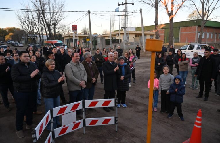 Juana Koslay: Vecinos del barrio Virgen de Fátima ya tienen la red de gas natural en sus puertas