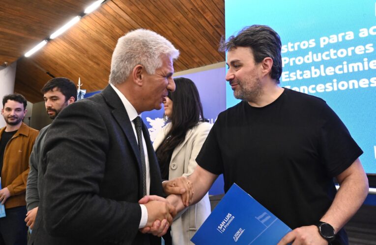 El Gobierno entregó más de 140 certificaciones para fortalecer la articulación pública-privada