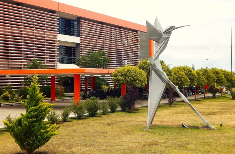 Los empleados públicos provinciales cobrarán el 30 de octubre con un nuevo aumento