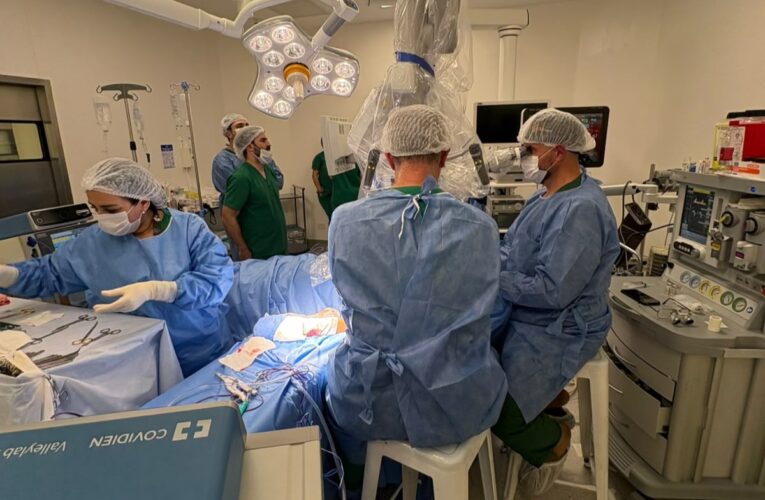 Realizaron la primera reconstrucción de lengua en el Hospital Central
